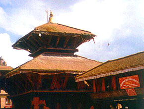 pashupati_bhaktapur_temple_.jpg