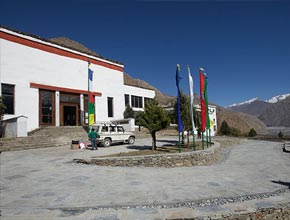 mustangresort-p1.jpg