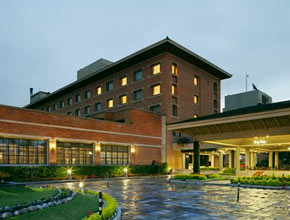 soaltee_crowne_p_p1.jpg