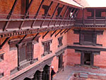  Patan Museum 